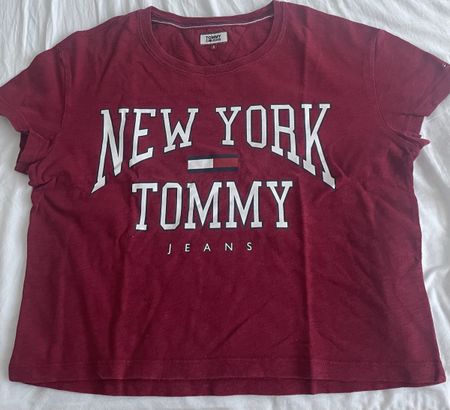 Tommy Hilfiger T-Shirt, bordeauxrot, Gr. S, neuwertig
