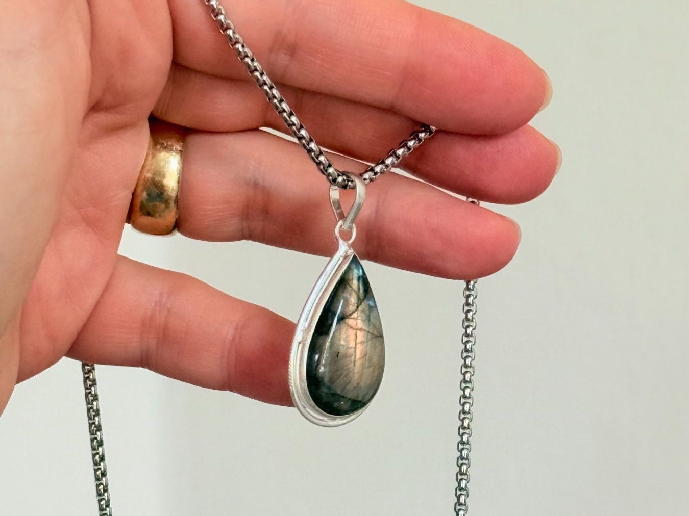 Catenine: Labradorite necklace – Nuovo e nell'imballaggio originale da Genève venduto da AGBERG