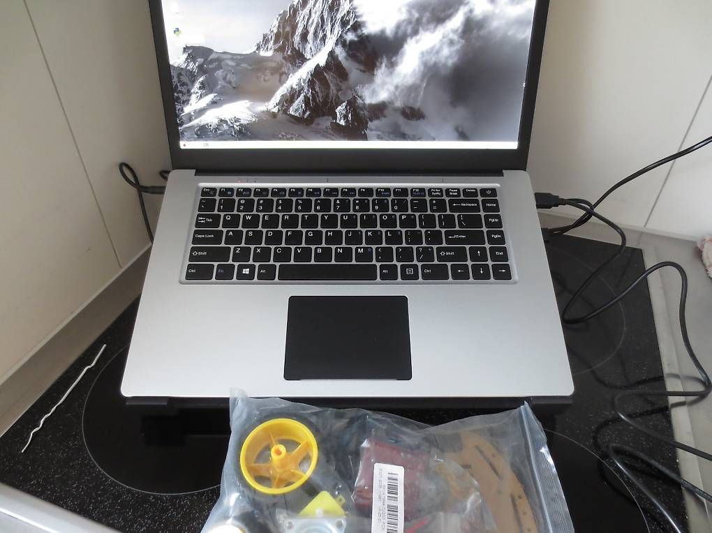 PC: Rasperry Notebook + Roboter – Usato da Lanzenhäusern venduto da kakali50 1