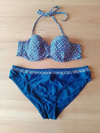 Neuwertiges LASCANA Bikini WIRE BANDEAU Gr.M Träger abnehmb.