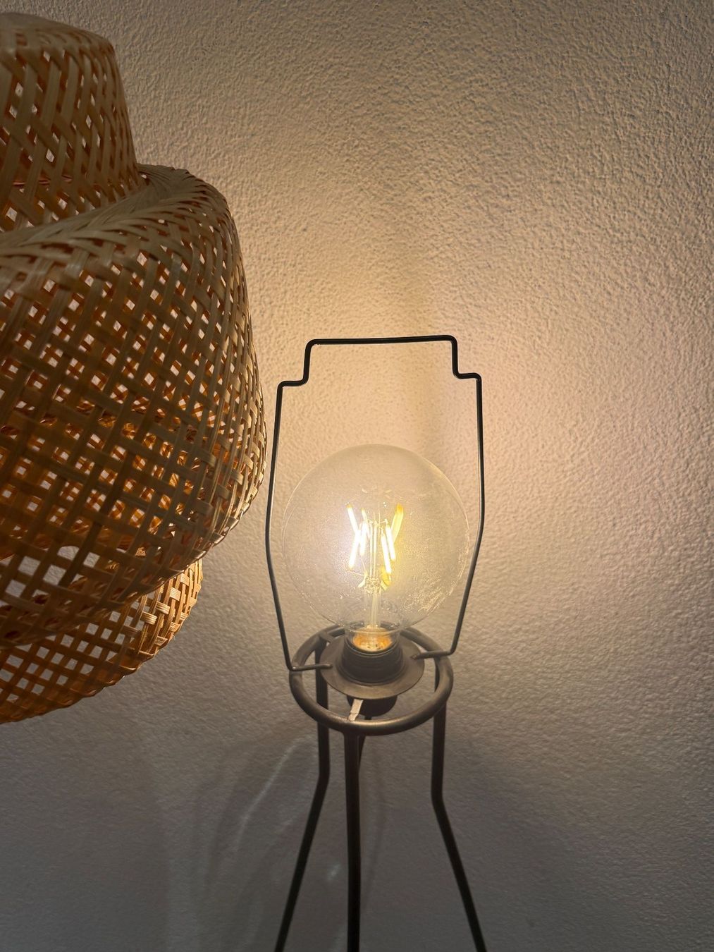 Ikea Lampen: IKEA Stehlampe Bambus mit Dreibein – Gebraucht aus Zürich von HerrTibi 1
