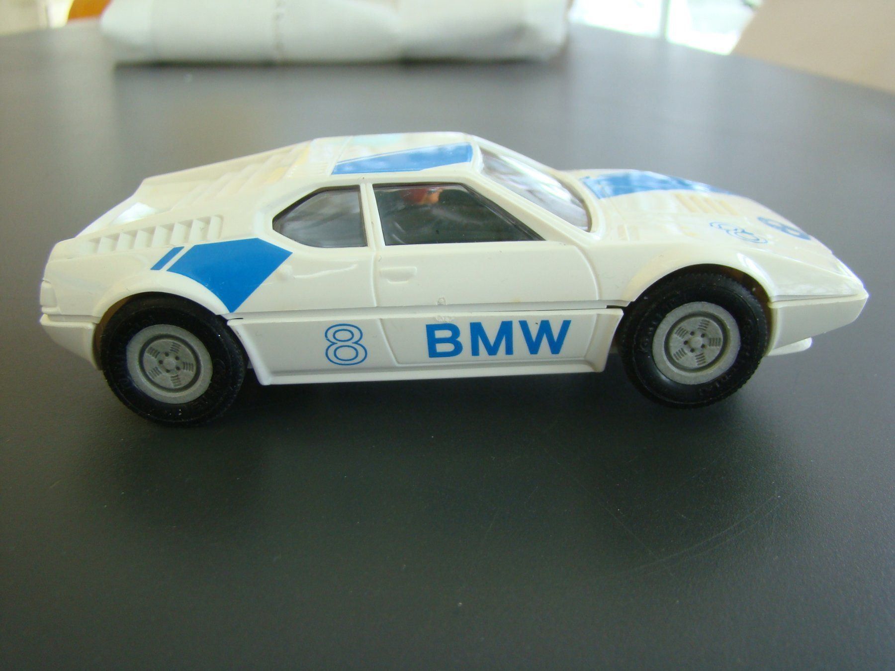 Fleischmann Piste: Fleischmann BMW M1 weiss selten 70er – Usato da Walzenhausen venduto da Vanquish711 5