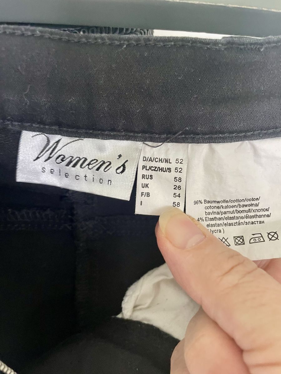 Hosen: Damen Capri Hose Gr. 52 schwarz – Neu (gemäss Beschreibung) aus Emmenbrücke von Ladyboutique 1