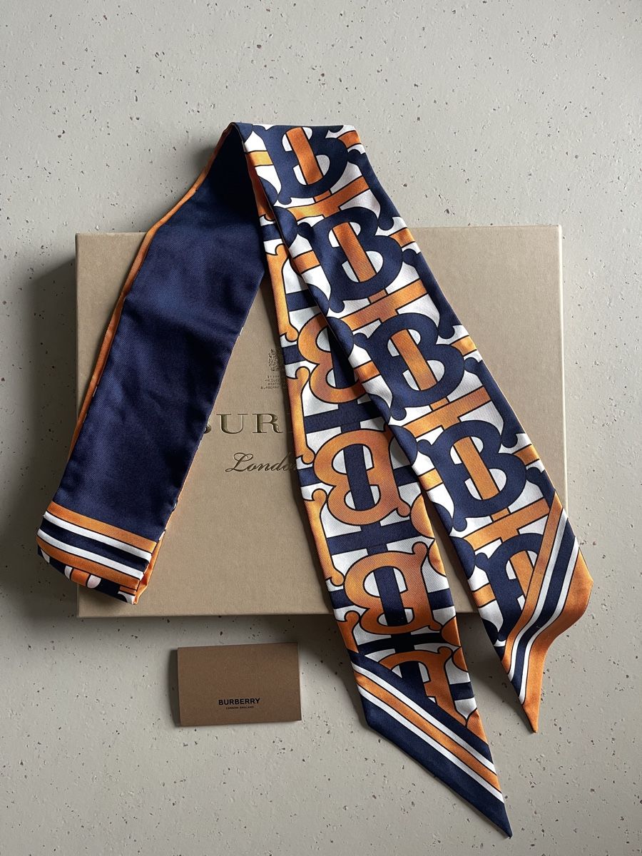 Burberry Foulard & Sciarpe: Burberry TB Monogram Seiden-Twilly Schal Orange – Nuovo (secondo la descrizione) da Zürich venduto da Recode.Fashion 1