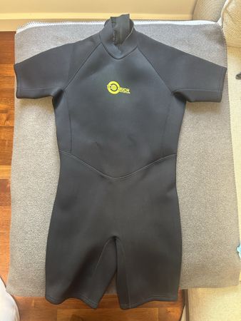 Neoprenanzug Too Much Adventure schwarz zwei Mal getragen