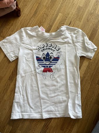 Adidas T-Shirt Gr. 104 (3-4 J.) - Top Zustand für Kids!