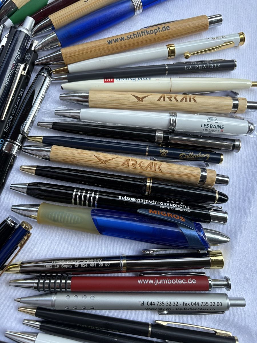 Stifte & Marker: Lot de stylos promotionnels. – Gebraucht aus Vevey von carybde 4