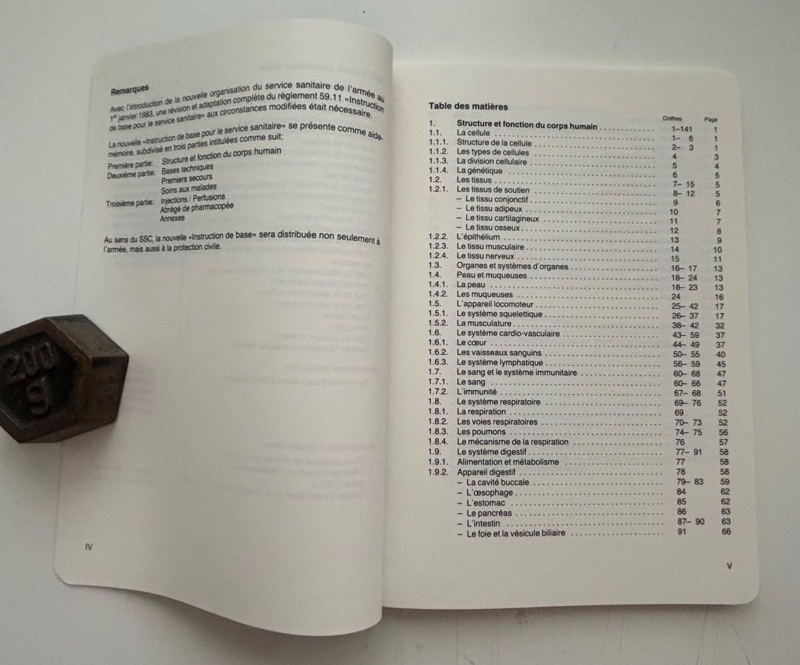 Libri: Armée Suisse - Instruction de base pour le service sanitaire – Usato da Neuchâtel venduto da gefdeneuch 4