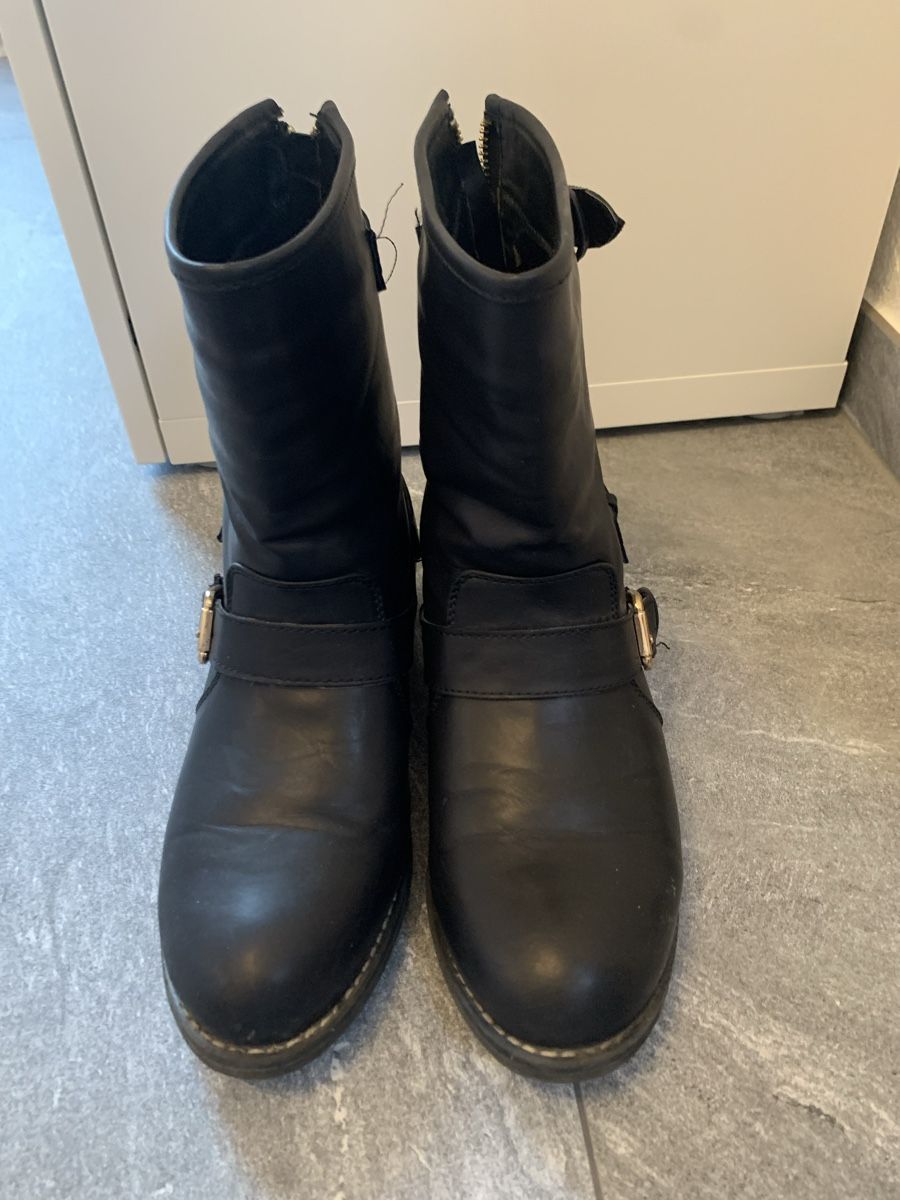 Scarpe da donna: Stiefeletten Farbe schwarz, Grösse 38 – Usato da Einsiedeln venduto da important__ 2