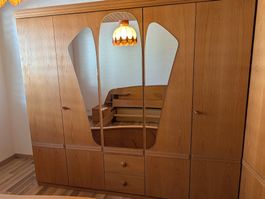 Kleiderschrank aus Erbschaft – 220 × 60 × 197 cm
