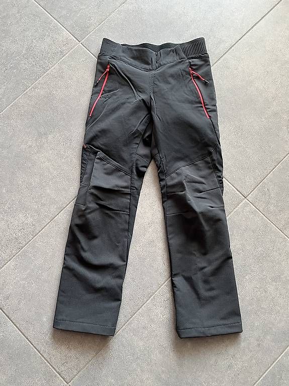 Pantaloni: Softshellhose ca 5-7jährig – Usato da Erlinsbach SO venduto da SmilingTiki