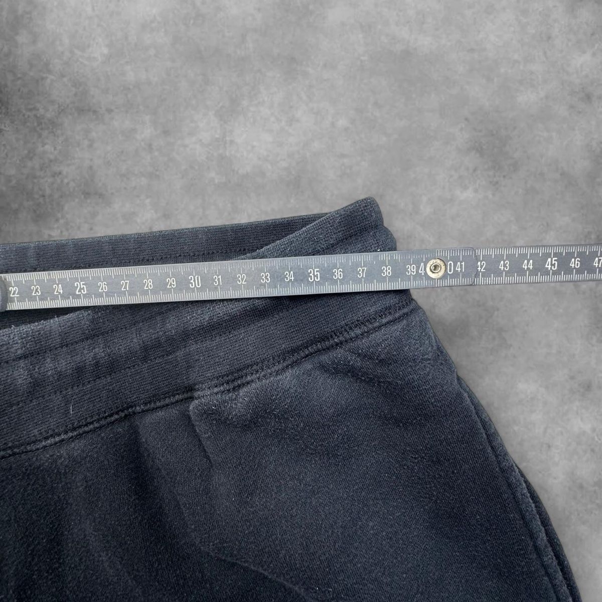 Nike Pantaloni: Nike sweatpants dark grey – Usato da Erlinsbach SO venduto da TogaResell 7
