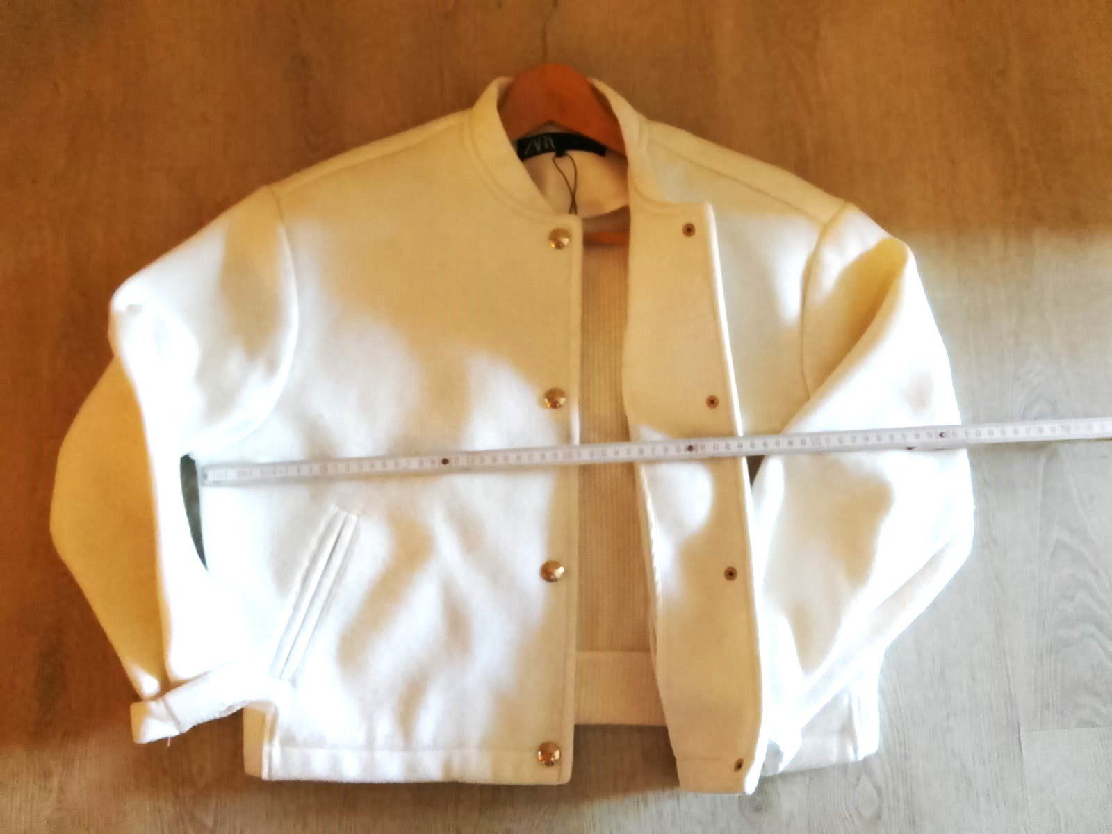 Zara Vestes: Zara Jacke Gr. S, 36, weiss – Neuf (Voir description) à Gais par Sinclair3