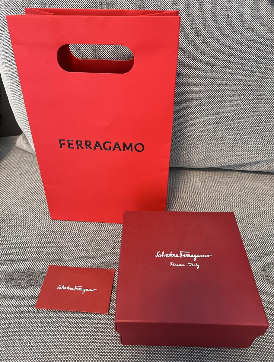 Altro per la casa: Ferragamo packaging - new – Nuovo (secondo la descrizione) da Zürich venduto da Vera_Ma