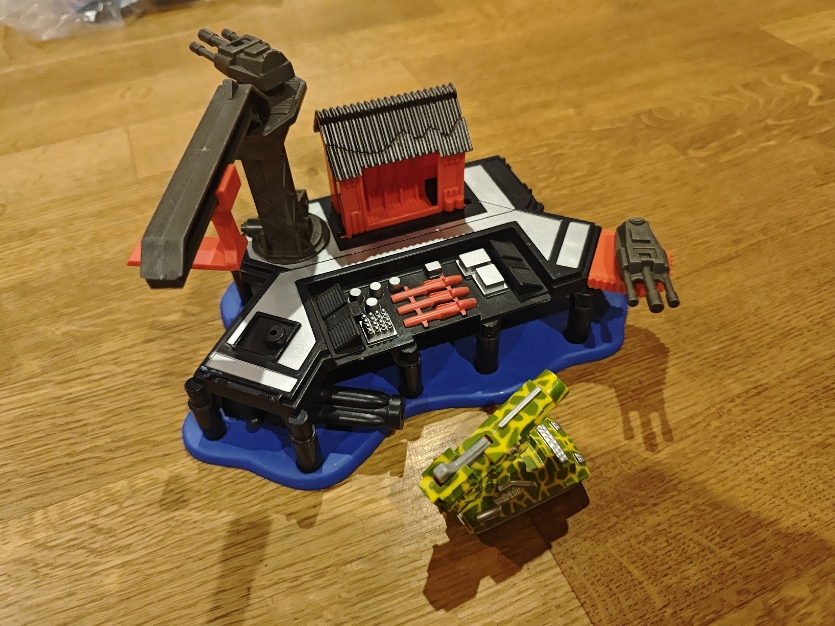 Micro Machines Giocattoli: Micro Machines Ocean Battle Base 2003 – Usato da Wittenbach venduto da stefange