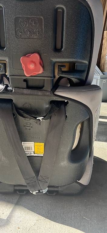 Seggiolini per auto: Auto Kindersitz – Usato da Chur venduto da tomsengastro 1