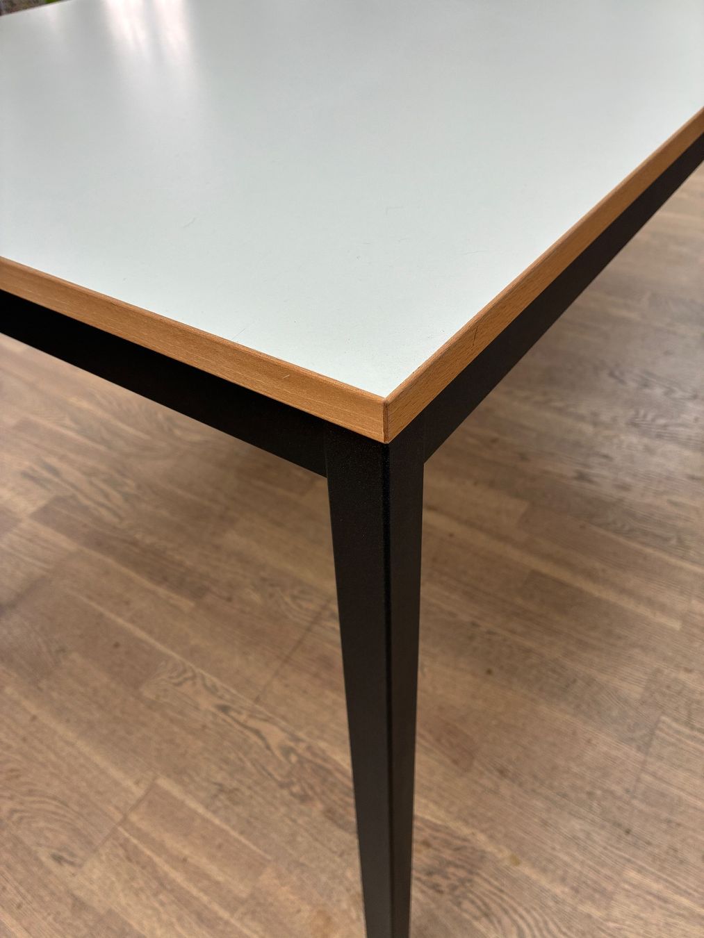 Schreibtische: Bürotisch (2 von 3) – Gebraucht aus Horgen von kms5408 1