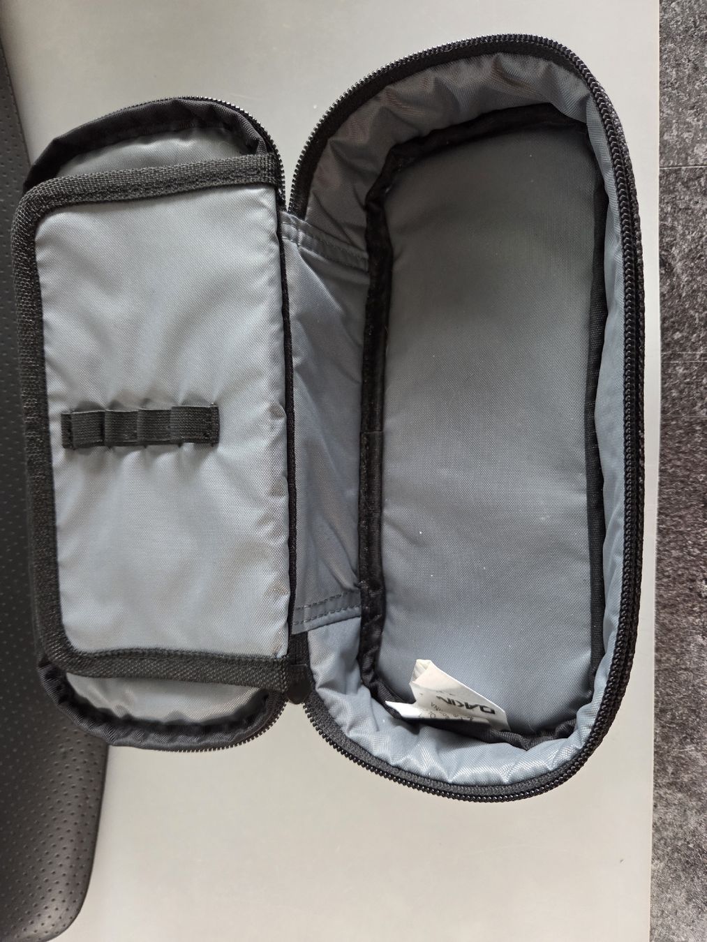 Dakine Astucci : DAKINE Etui – Usato da Lostorf venduto da _Venus_ 1