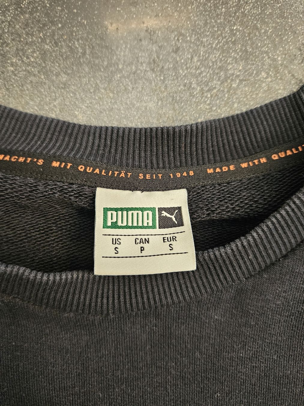 Puma Maglioni & Felpe: Puma Pullover Dunkelblau mit bunten Streifen Grösse S Herren – Nuovo (secondo la descrizione) da Ormalingen venduto da nomolnoi 2