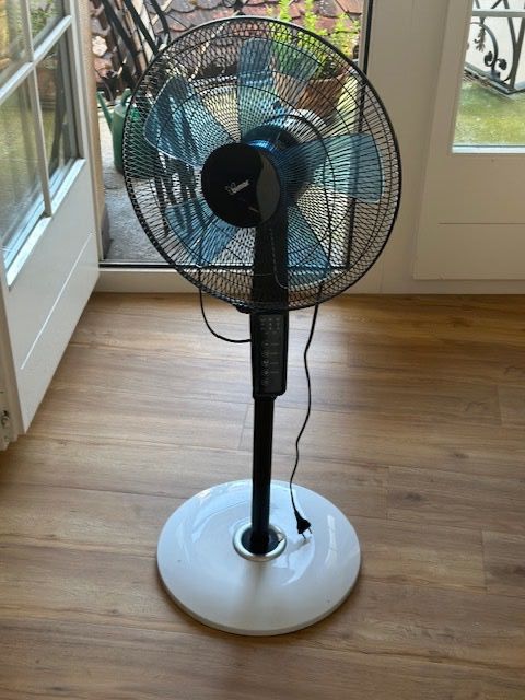 Ventilatoren: Ventilator – Gebraucht aus Zug von brunoonurb