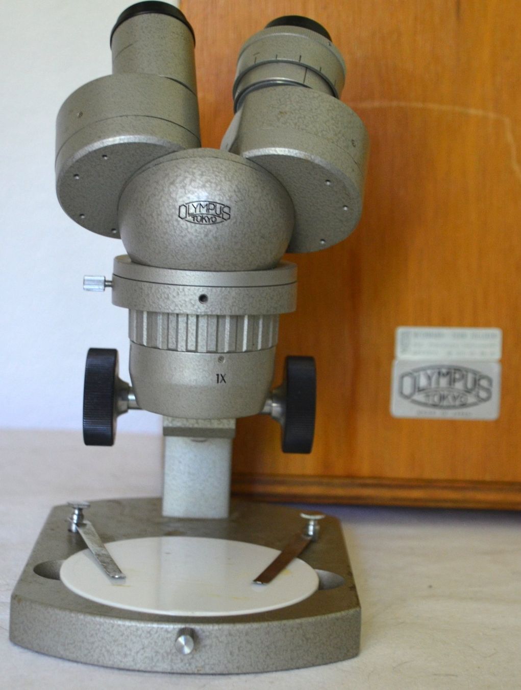Olympus Microscopi: Microscope Olympus Tokyo Mikroskop – Usato da Collonges venduto da arashee 3