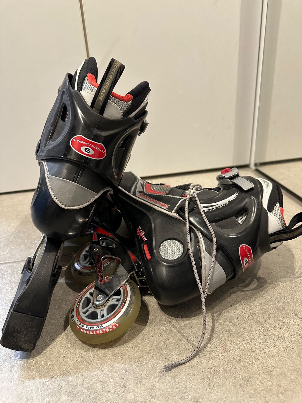 Pattini in linea & Pattini a rotelle: Inline Skates ROLLERBLADE ERWACHSENE – Usato da Ziefen venduto da elika 5
