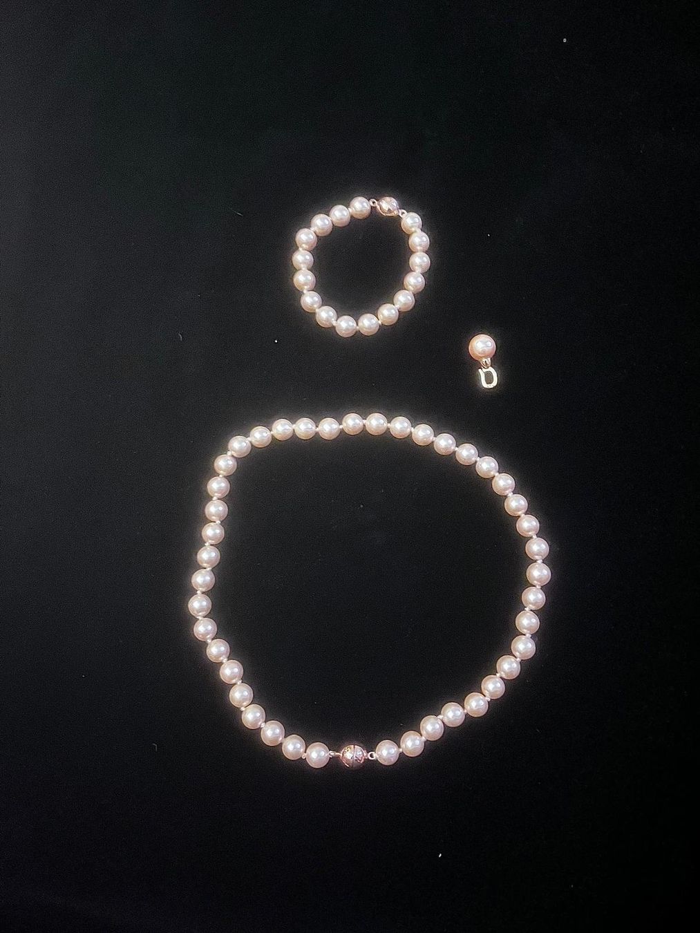 Perlen (unechte): Perlmutt Muschelkernperlenkette und Armband – Gebraucht aus Zürich von Abi220322