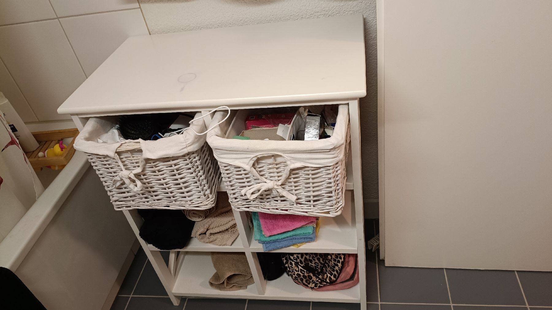 Jysk Cassettiere: Badmöbel – Usato da Emmenbrücke venduto da melanietheler 2