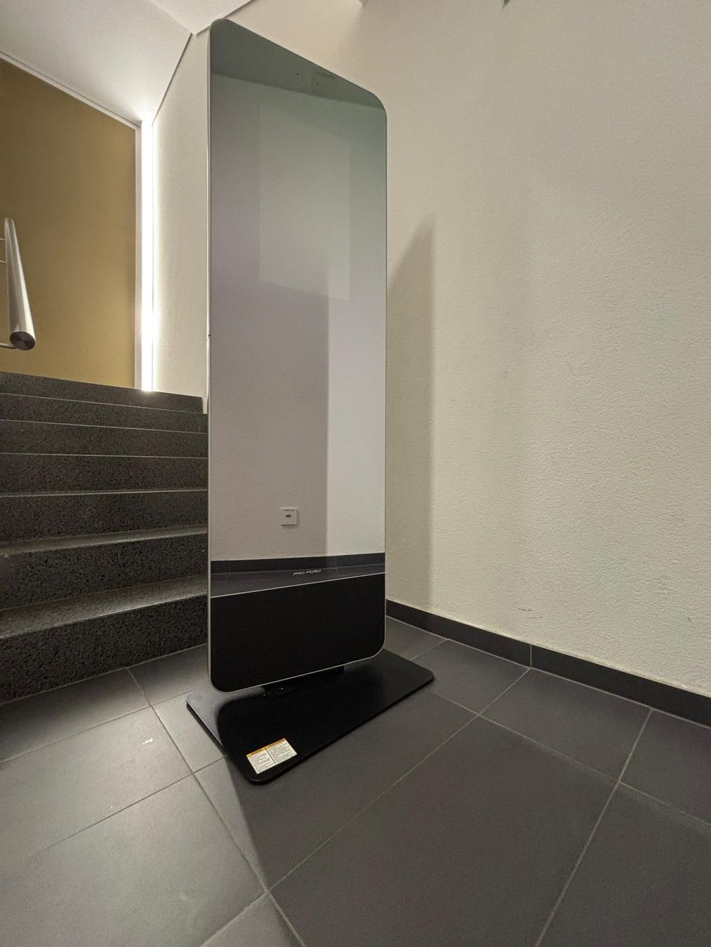 Specchi: Miroir interactif Pro-Form Vue, comme neuf, – Nuovo (secondo la descrizione) da Lausanne venduto da Cardosoandrade 3