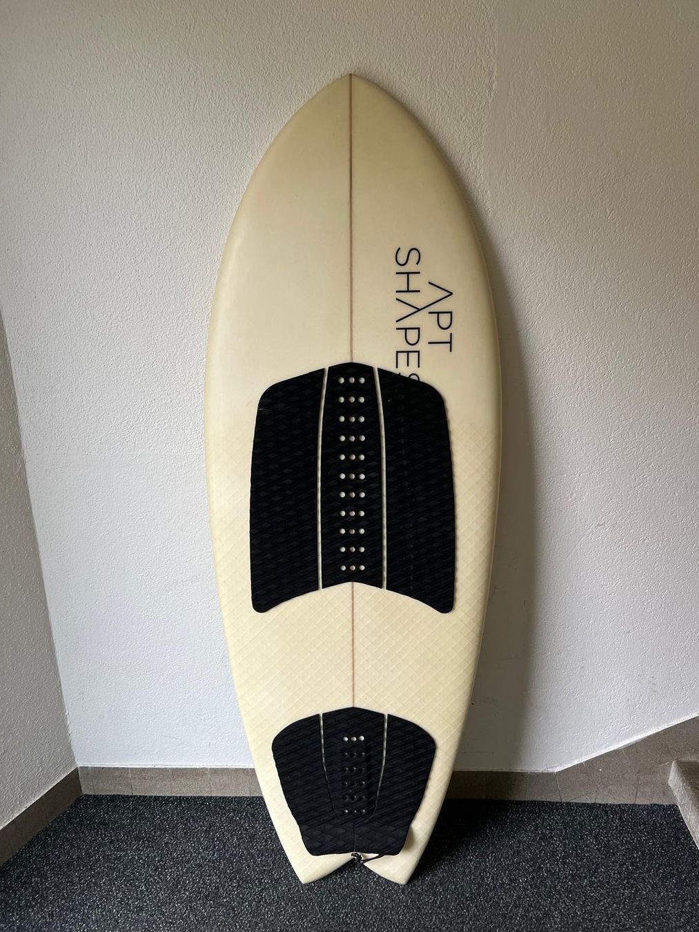 Surfboards & Schwimmbrette: APT Riverboard 5'6 – Gebraucht aus Zürich von Taj137