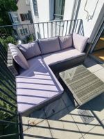 Rattan Lounge