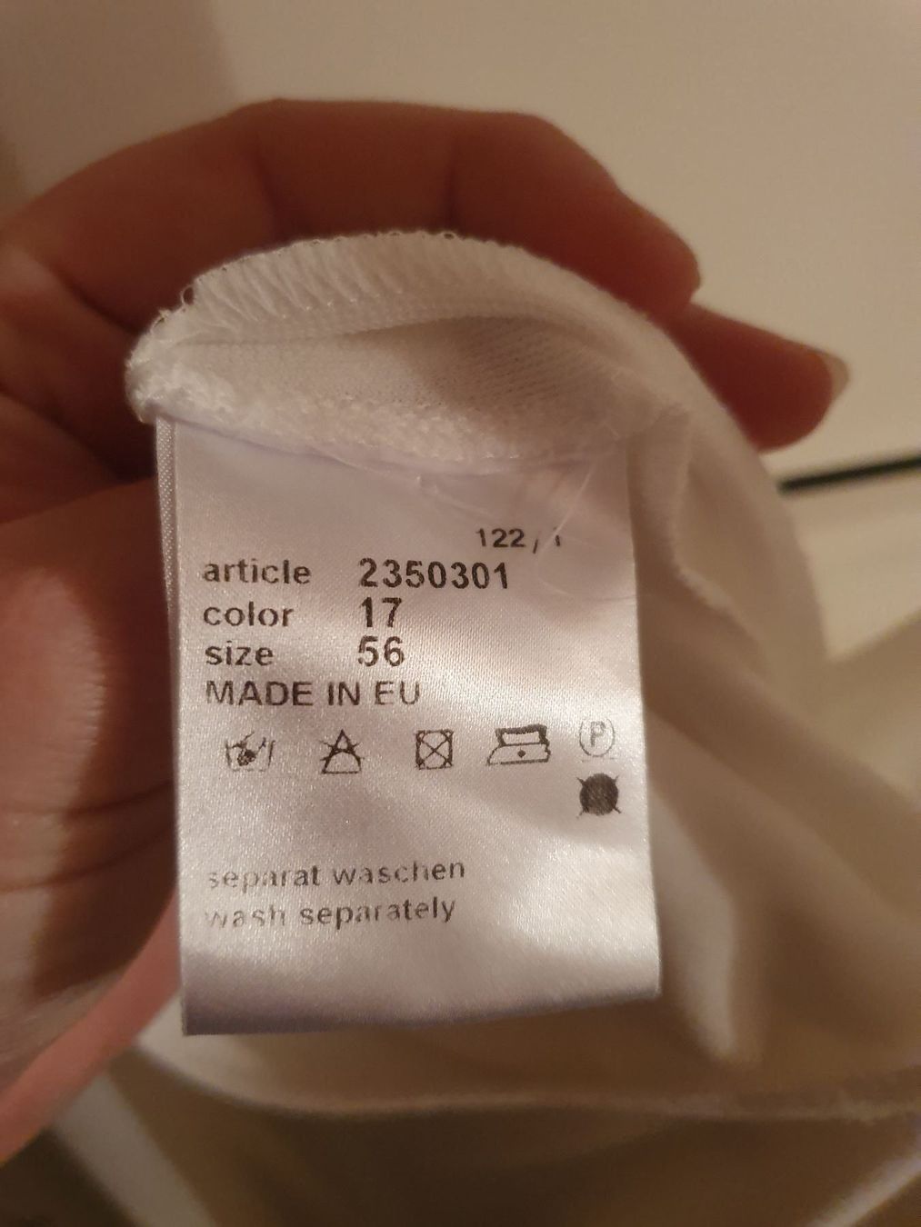 Top: Shirt – Usato da Rupperswil venduto da greenangel4 1