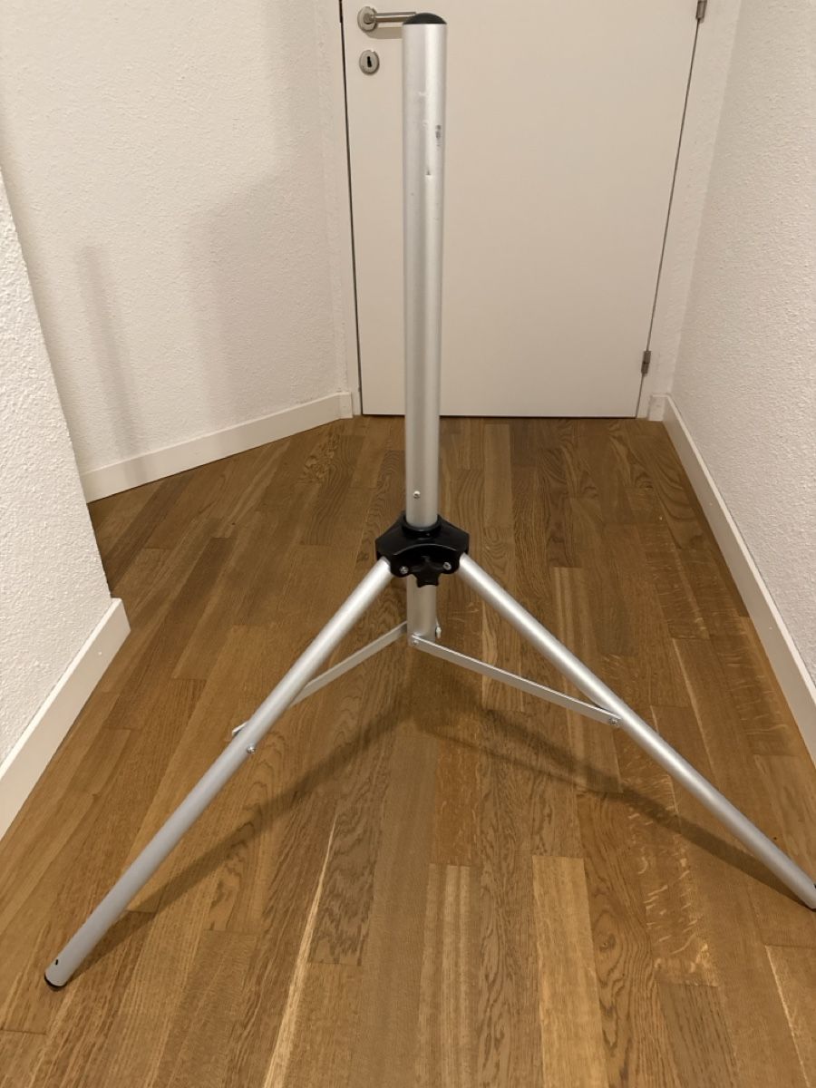 Sonstige Dekorationen & Accessoires: Alu-Sat-Stativ von Fritz Berger – Gebraucht aus Wangs von Kuell5