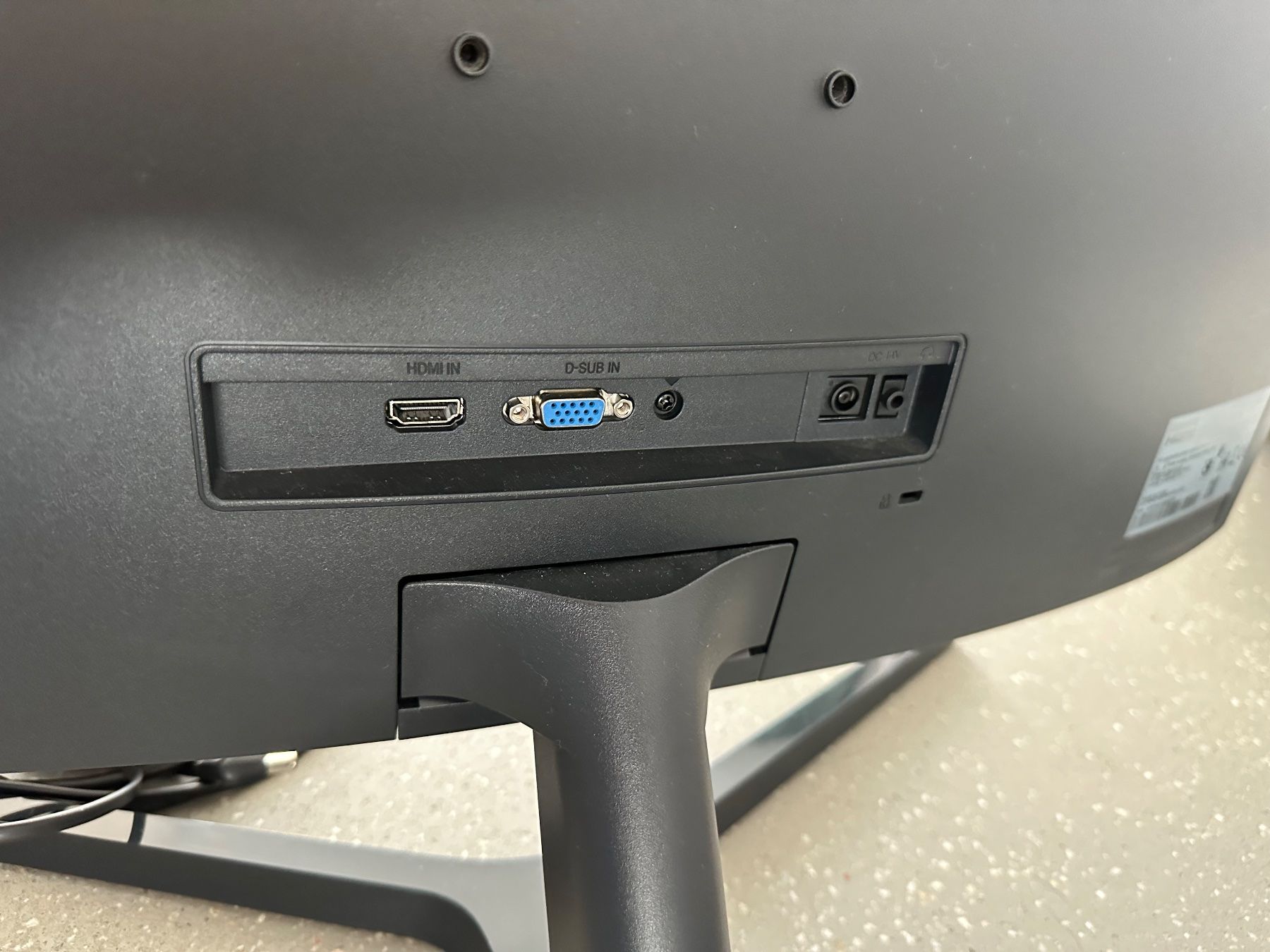 Samsung Monitore: Samsung Bildschirm – Gebraucht aus Männedorf von 24sea 2