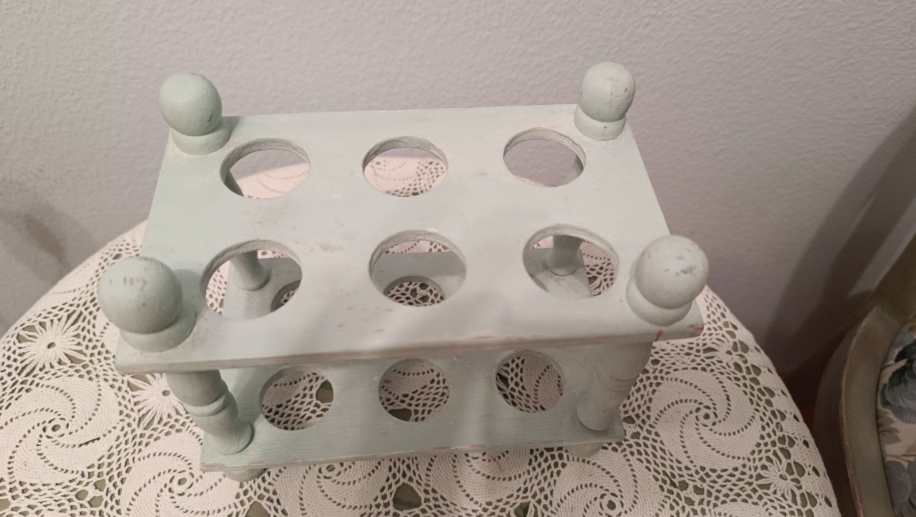 Scaffali: Eier etagere shabby chic – Usato da Zürich venduto da Jul69 1