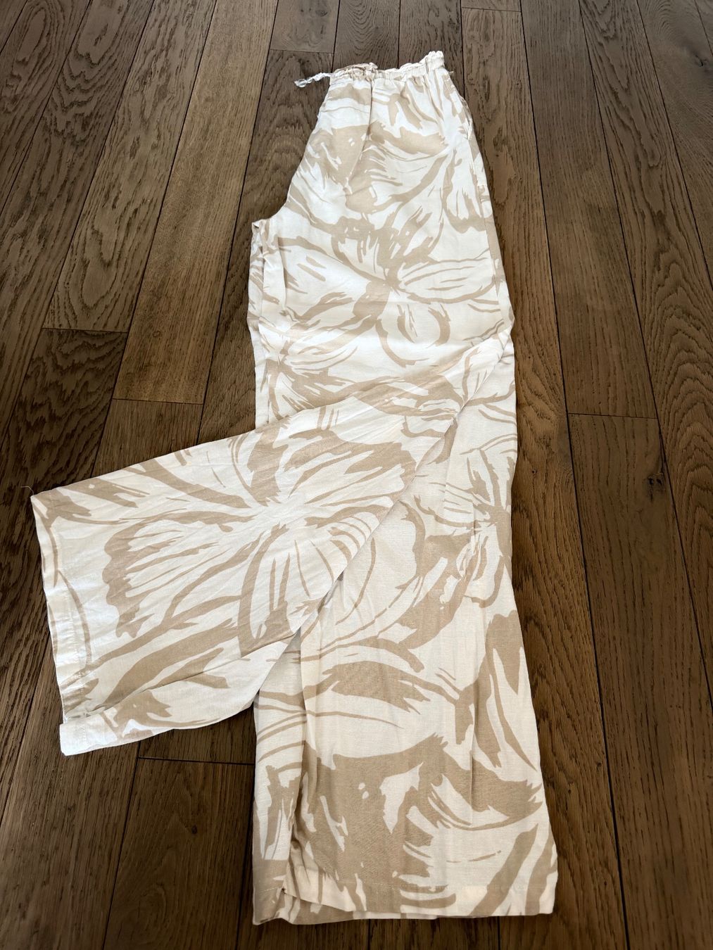 Hosen: Hose Gr. 34 Amisu – Neu (gemäss Beschreibung) aus Wiesendangen von gefion99