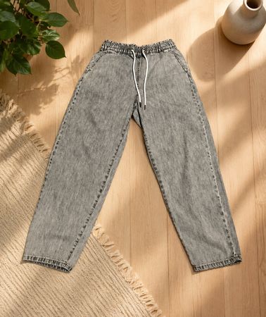 Bershka Balloon Jeans mitGummizug, Grösse M