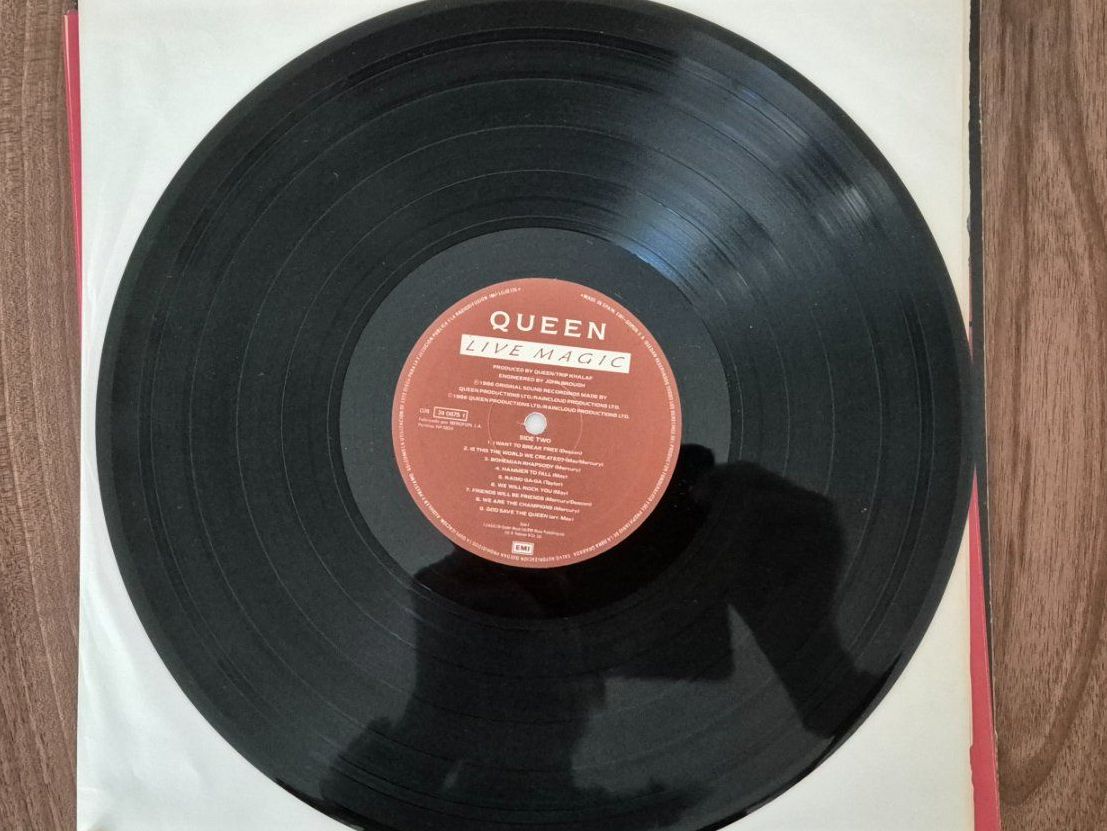 Dischi in vinile: Queen Live Magic – Usato da Emmenbrücke venduto da eneredi 3