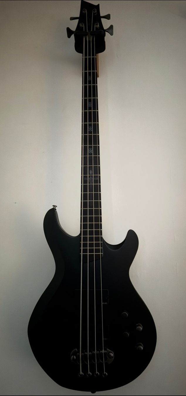Cort Musikinstrumente: Cort Bass – Gebraucht aus Dübendorf von lui_l6j8