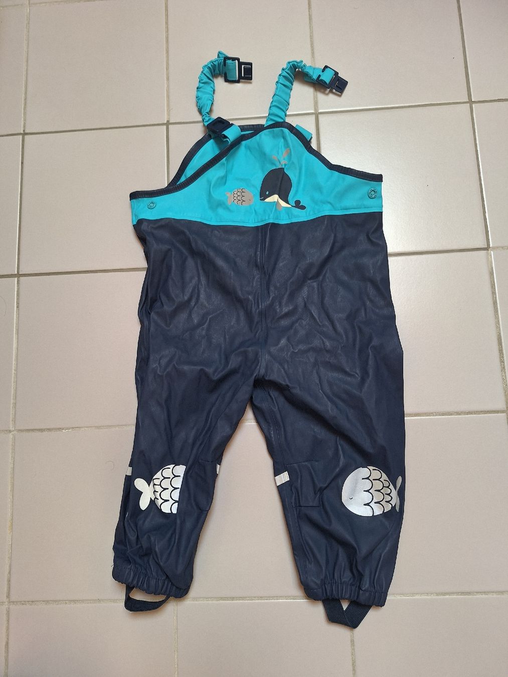 C&A Pantalons: Regenhosen C&A Grösse 86 – D'occasion à Sissach par Nothing123