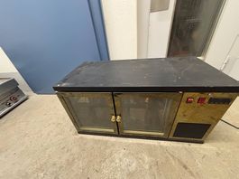 Gastro-Kühltheke / Kühlvitrine mit 2 Glastüren
