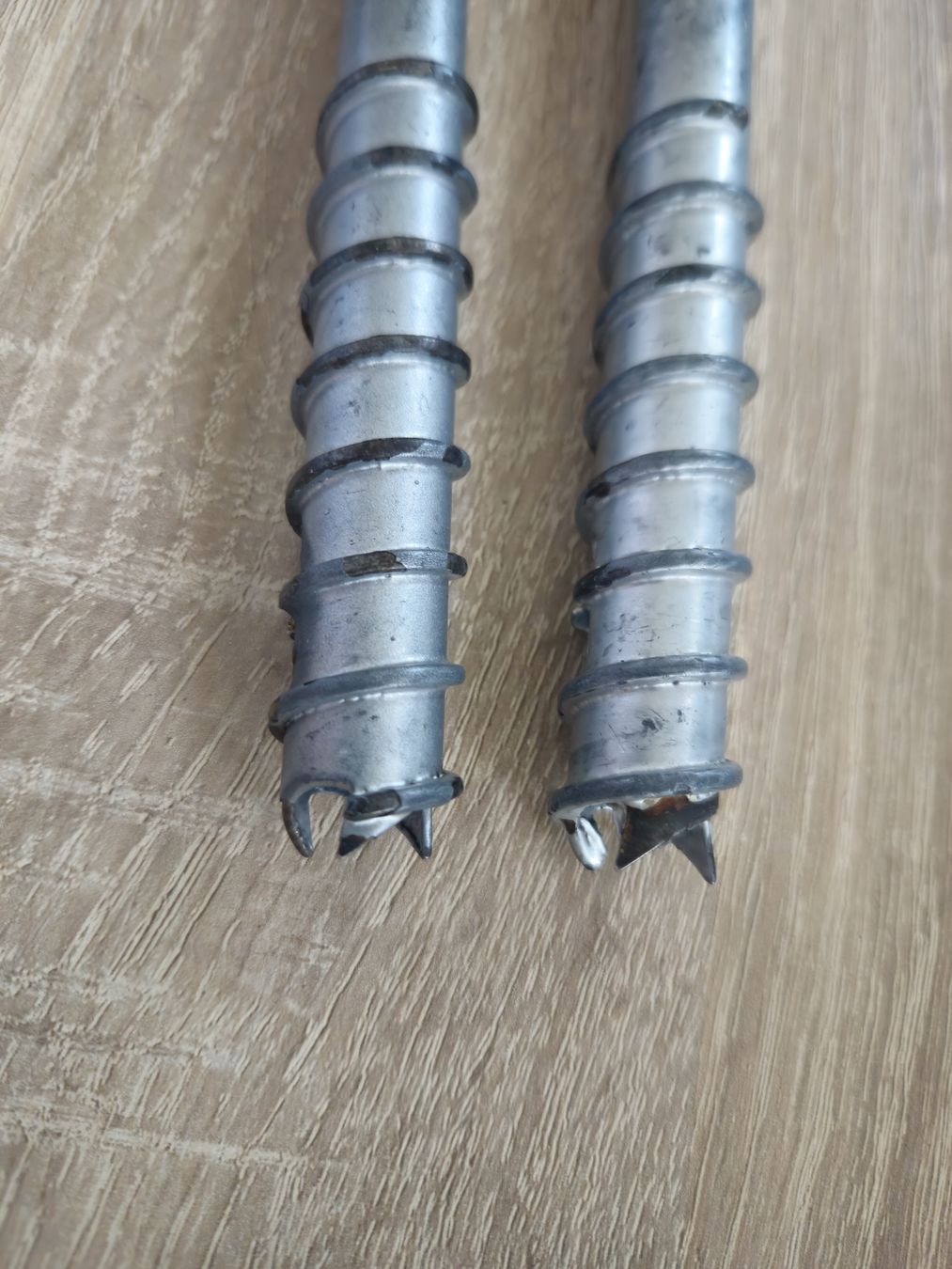 Attrezzatura da arrampicata: 2x Vintage Salewa Eisschrauben – Usato da Basel venduto da Boichak60 5