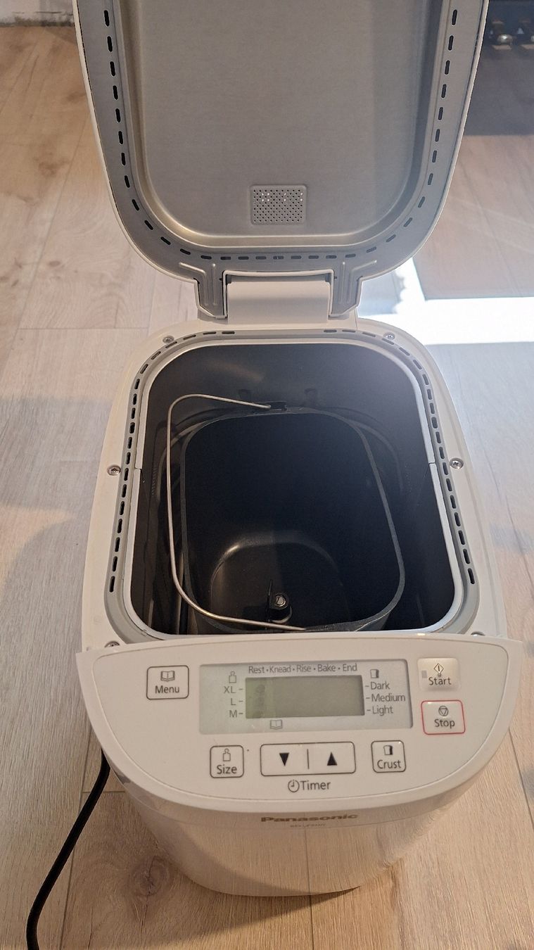 Elettrodomestici da cucina: Machine à pain Panasonic SD-YR2500 bon état – Usato da Thônex venduto da gomes.antonio 1