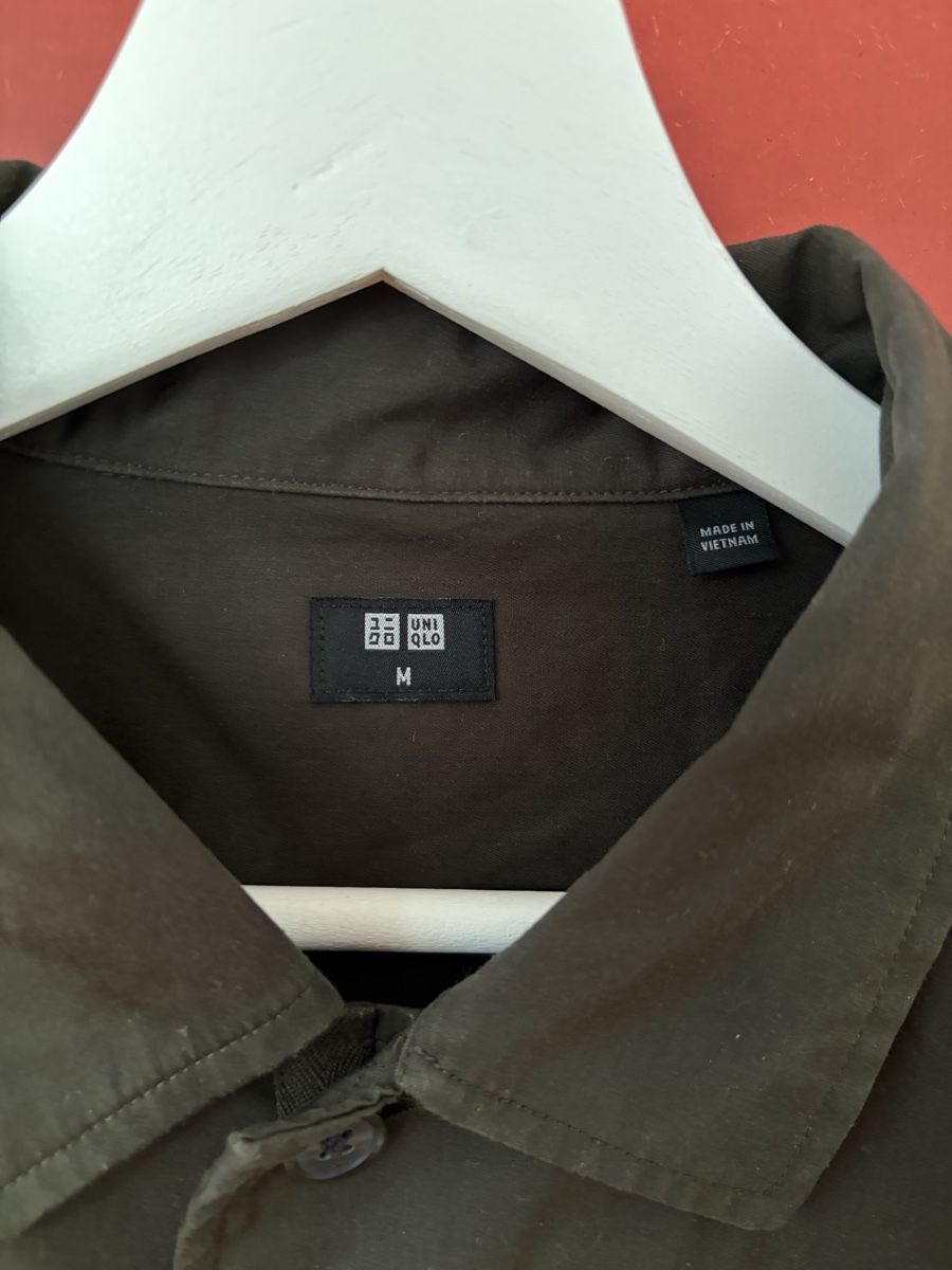 Hemden: Uniqlo Dark Green Shirt – Gebraucht aus Zürich von valentin.abend 2