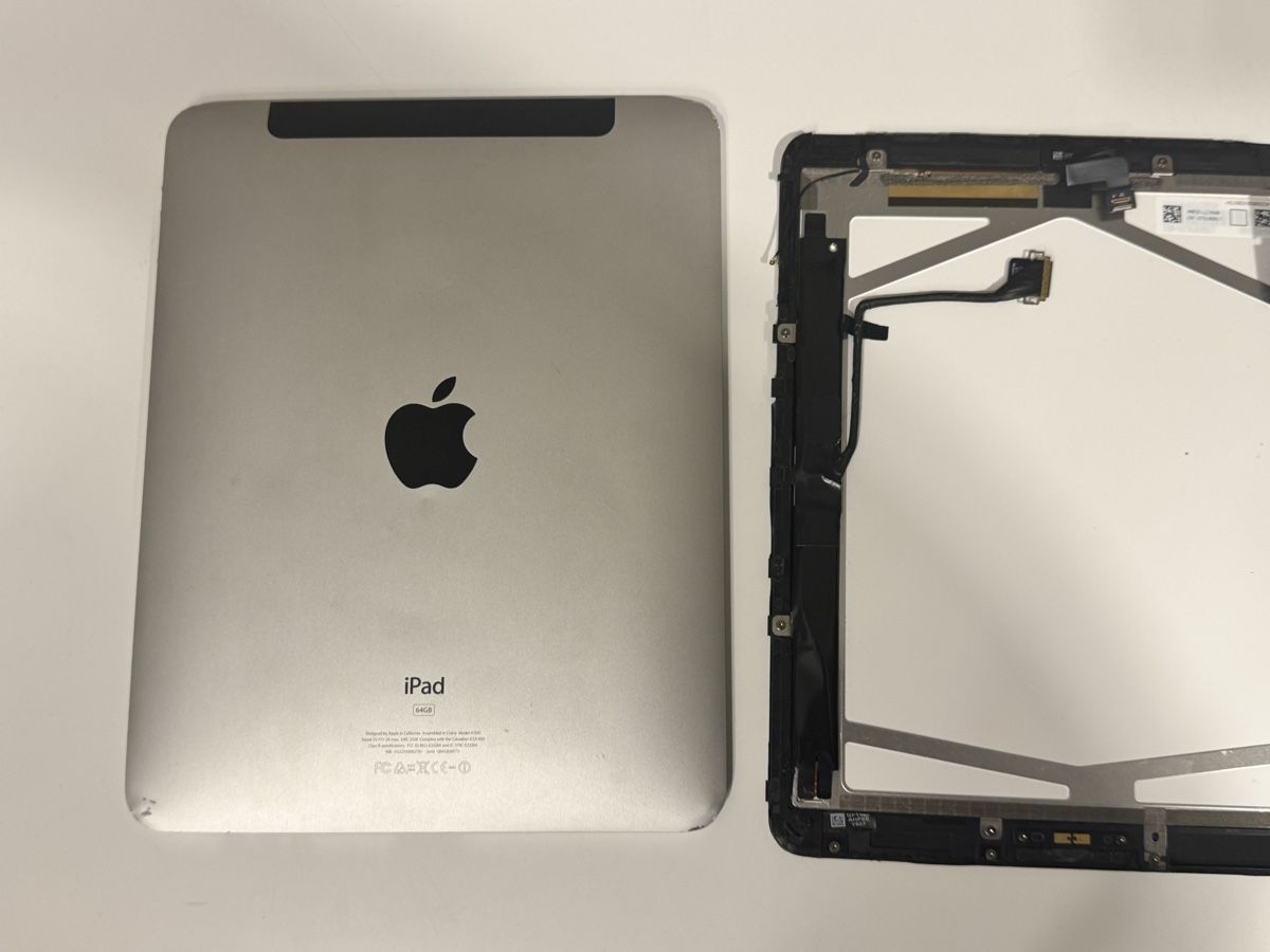 Apple Tablet PC: Ipad 1 gen. 64 GB zerlegt  – Difettoso da Schwerzenbach venduto da Cdl 2
