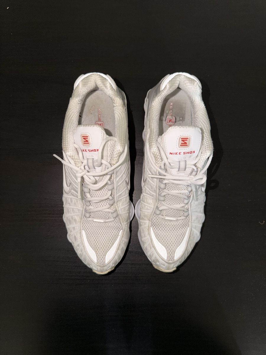 Nike Scarpe da uomo: Nike Shox White Gr 42 – Usato da Langenthal venduto da Fernando1999