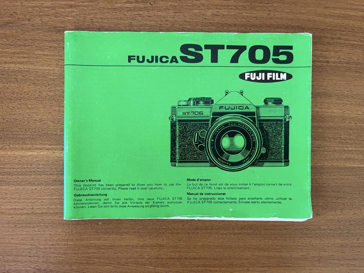 Libri: Livre / Manuel FUJICA ST705 – Usato da La Chaux-de-Fonds venduto da vert_j