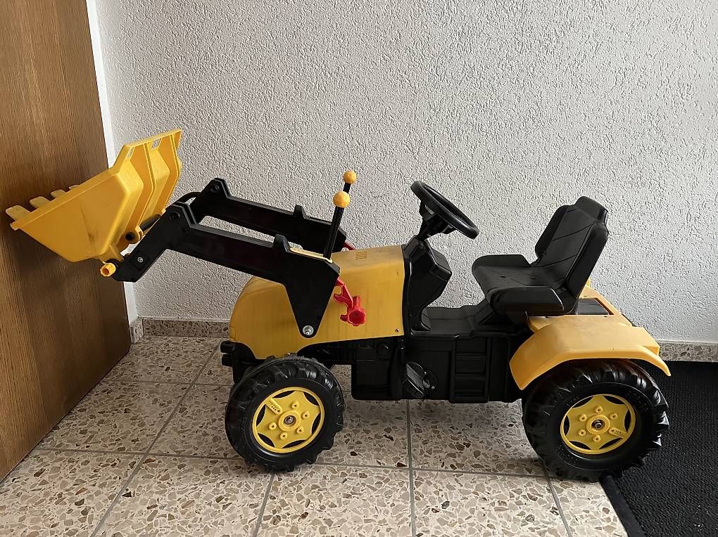 Veicoli per bambini: Traktor Kinder – Usato da Einsiedeln venduto da Fuginho