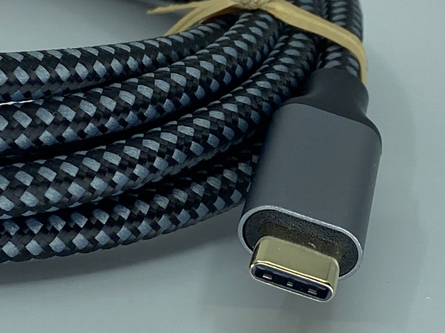 Cavi: 1x Kabel USB Type-C - DisplayPort, 2 m - NEU – Nuovo e nell'imballaggio originale da Langwiesen venduto da Restposten-24 3