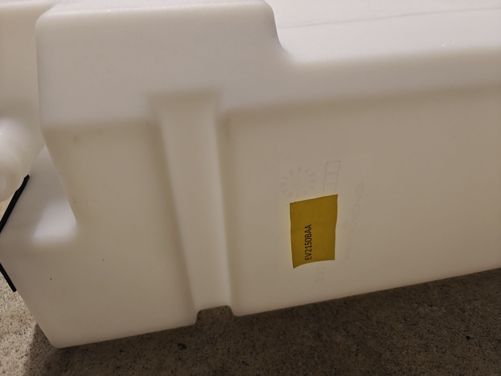 Abreuvoirs & Auges: Radkasten Wassertank Sprinter Ducato usw. 100l – Neuf (Voir description) à Ermatingen par ans_m6lj 2